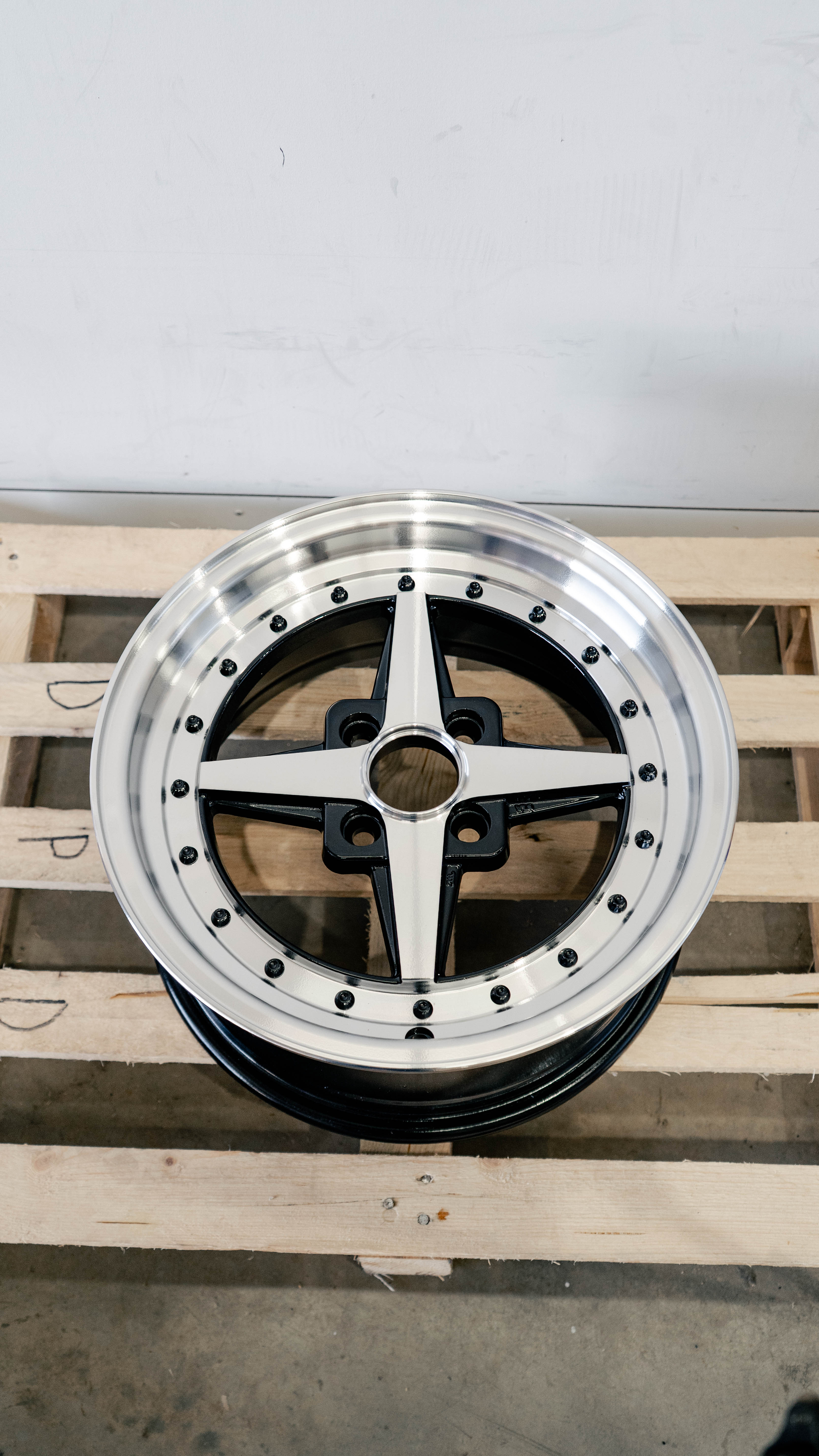 Rota Zero, 15 x 7 inch, 4100 PCD, ET35 Black with Polished Face