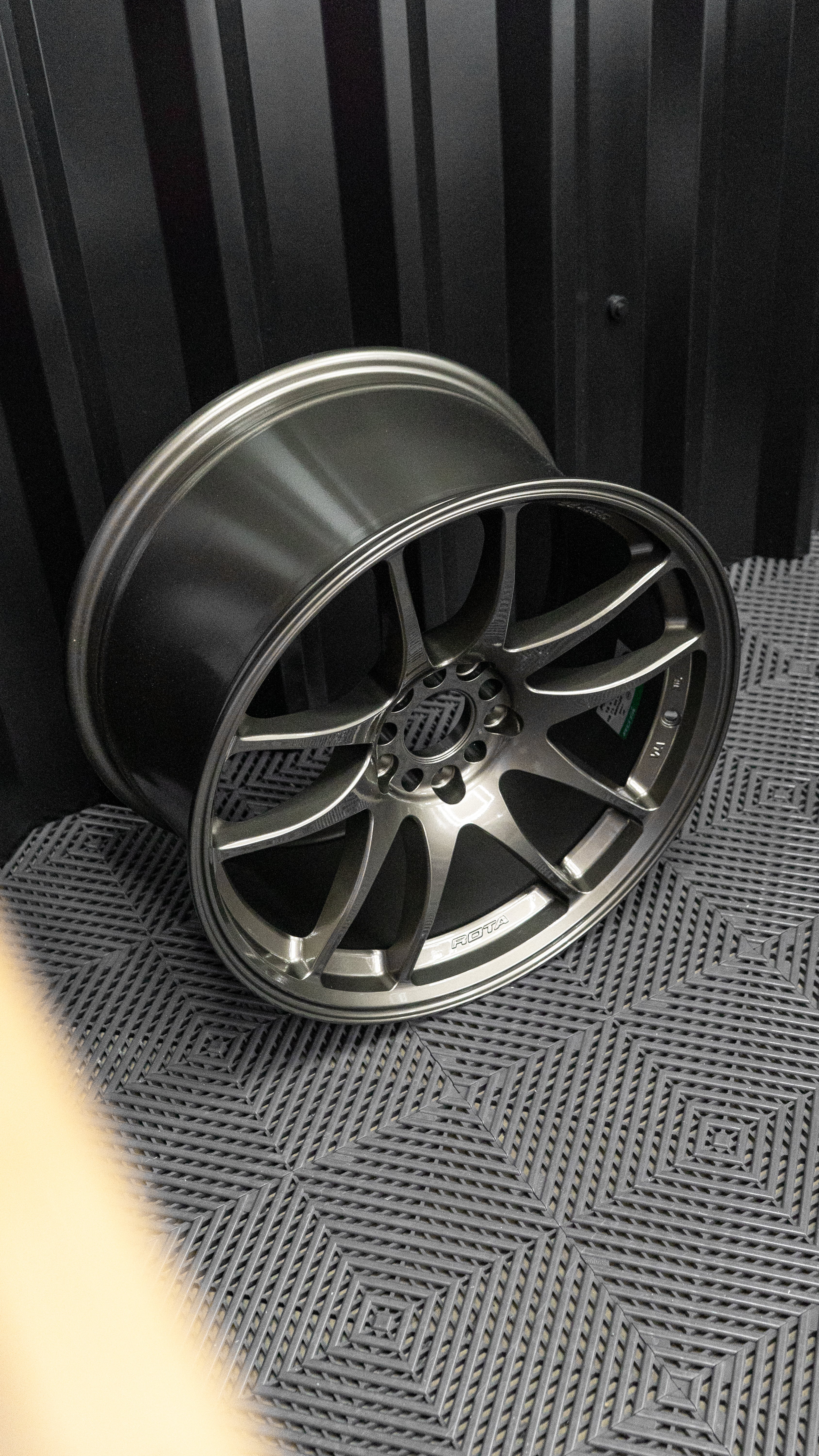 Rota Torque Flow-Forged, 18 x 9.5 inch, 5x114 PCD, ET35 in Bronze, Single Rim