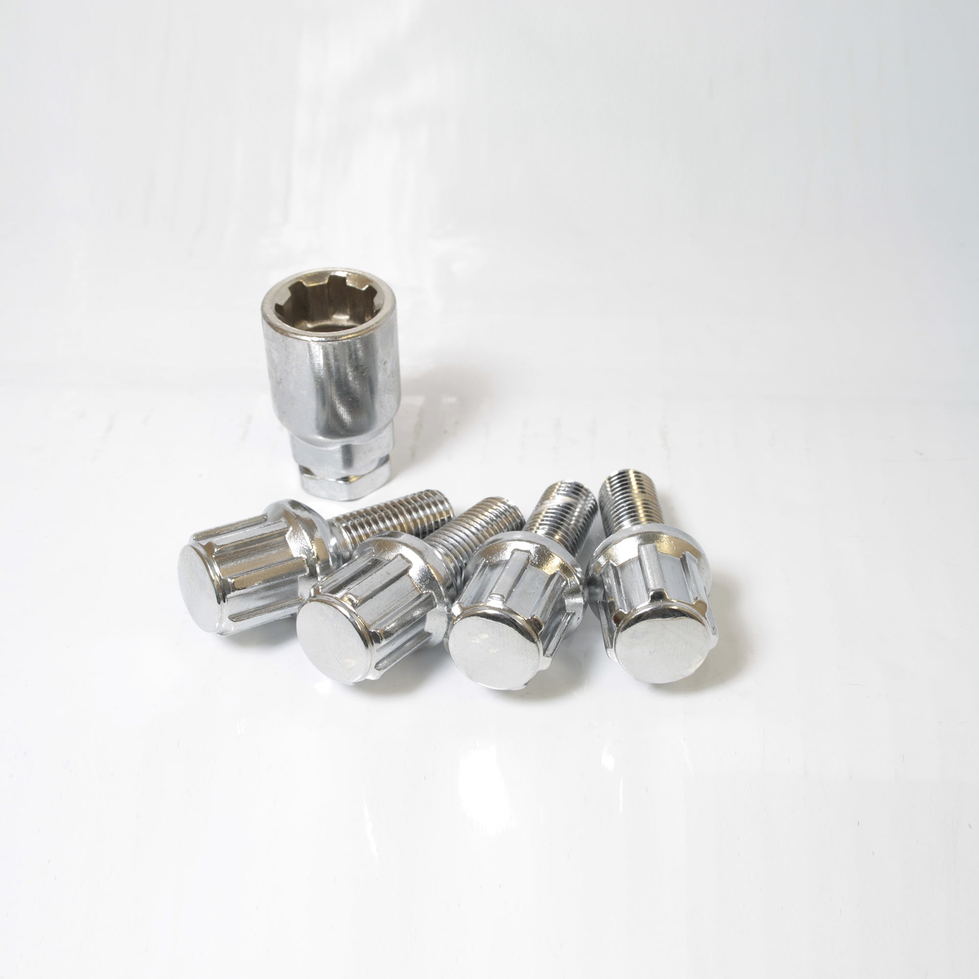 Titan O.E fit (VW Audi Seat Skoda) M12x1.5 R13 Radius 26mm Locking Wheel Bolts