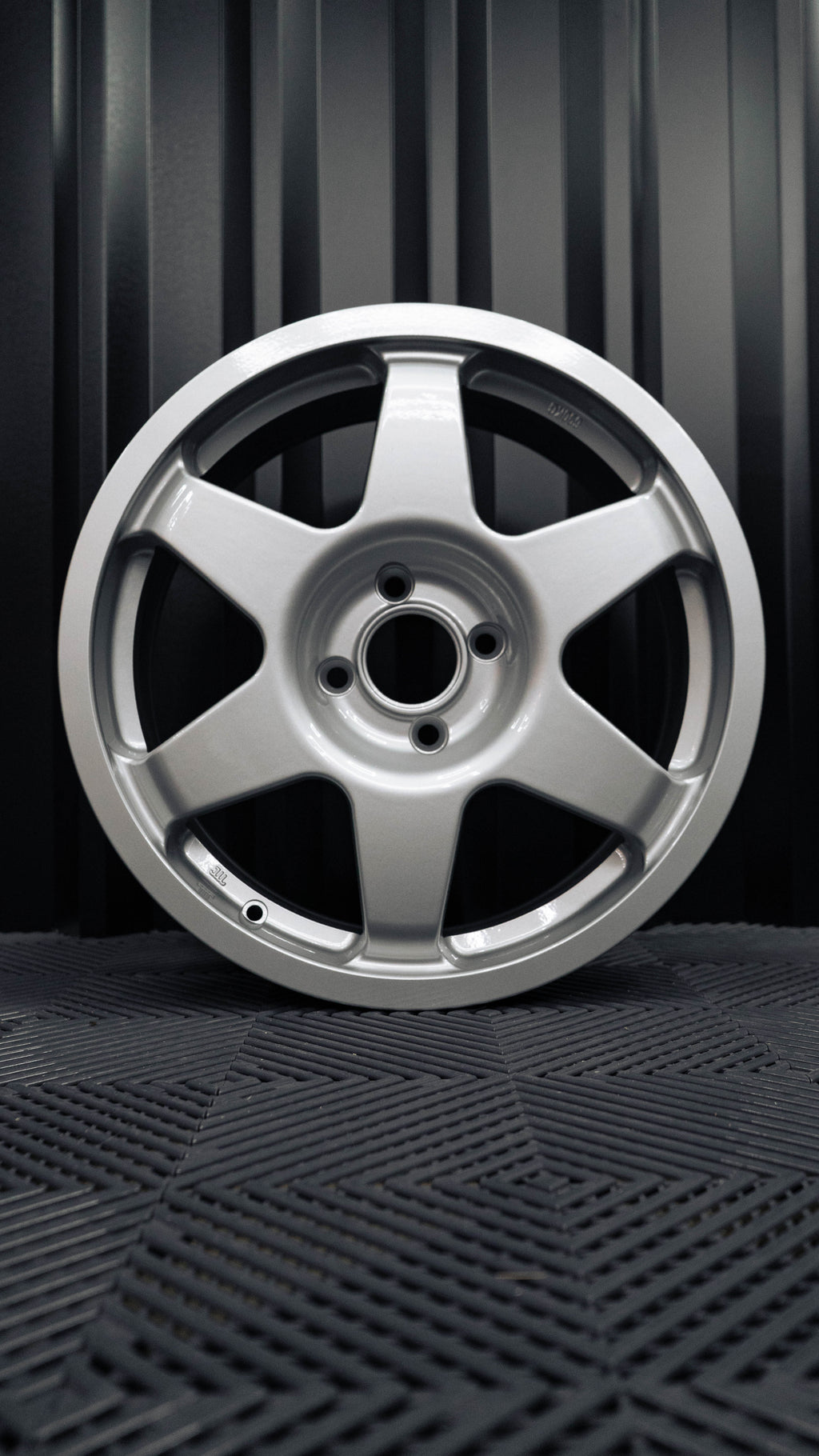 Rota Sprint,  18 x 8 inch, 4100 PCD, ET40 in Silver, Single Rim