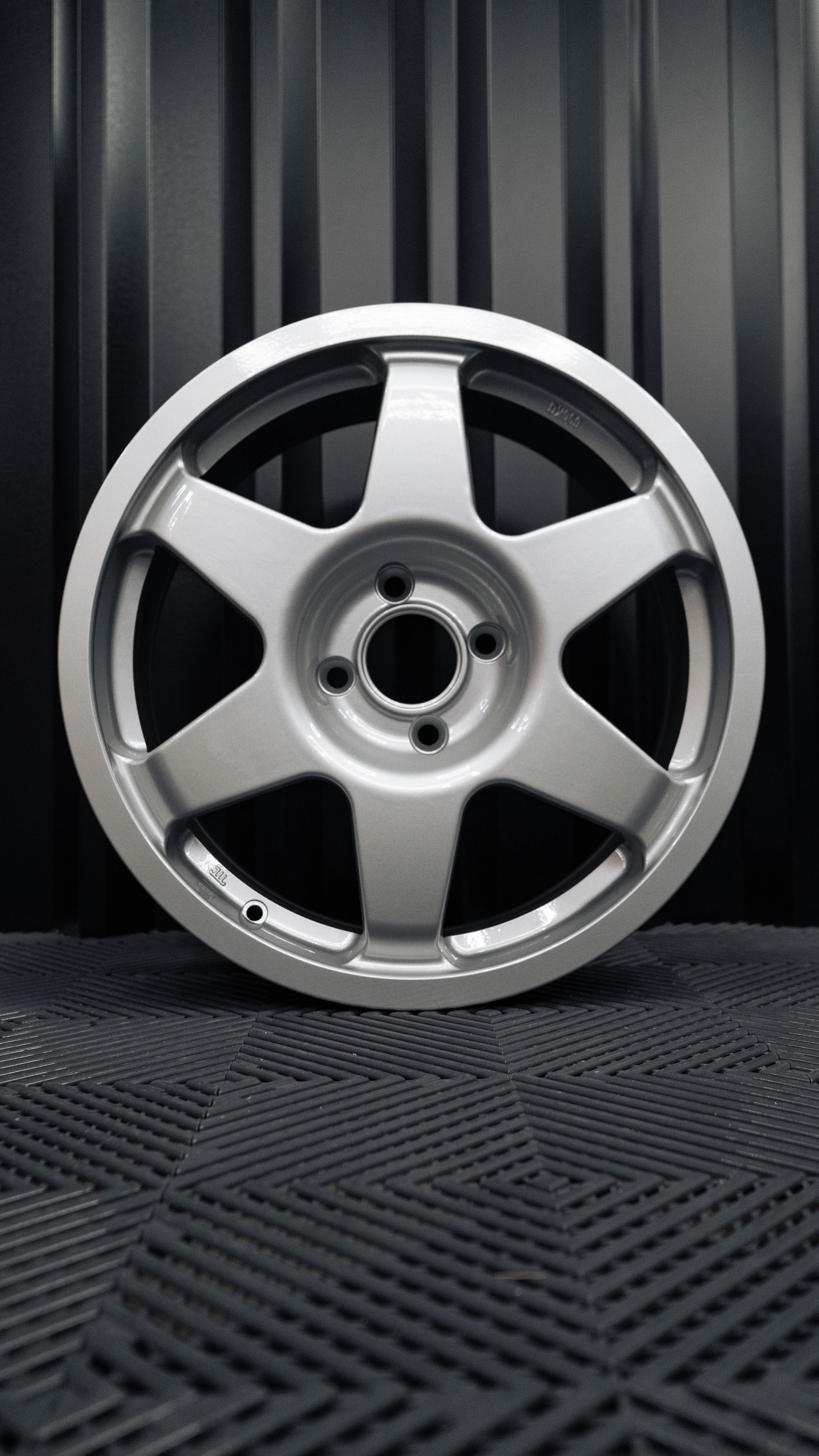 Rota Sprint,  18 x 8 inch, 4100 PCD, ET40 in Silver, Single Rim