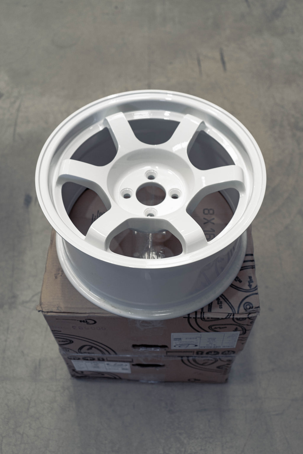 Rota Grid-V, 15 x 8 inch, 4114 PCD, ET0 White