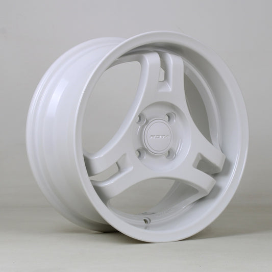 Rota HM3, 15 x 7 inch, 4100 PCD, et40 in White Single Rim