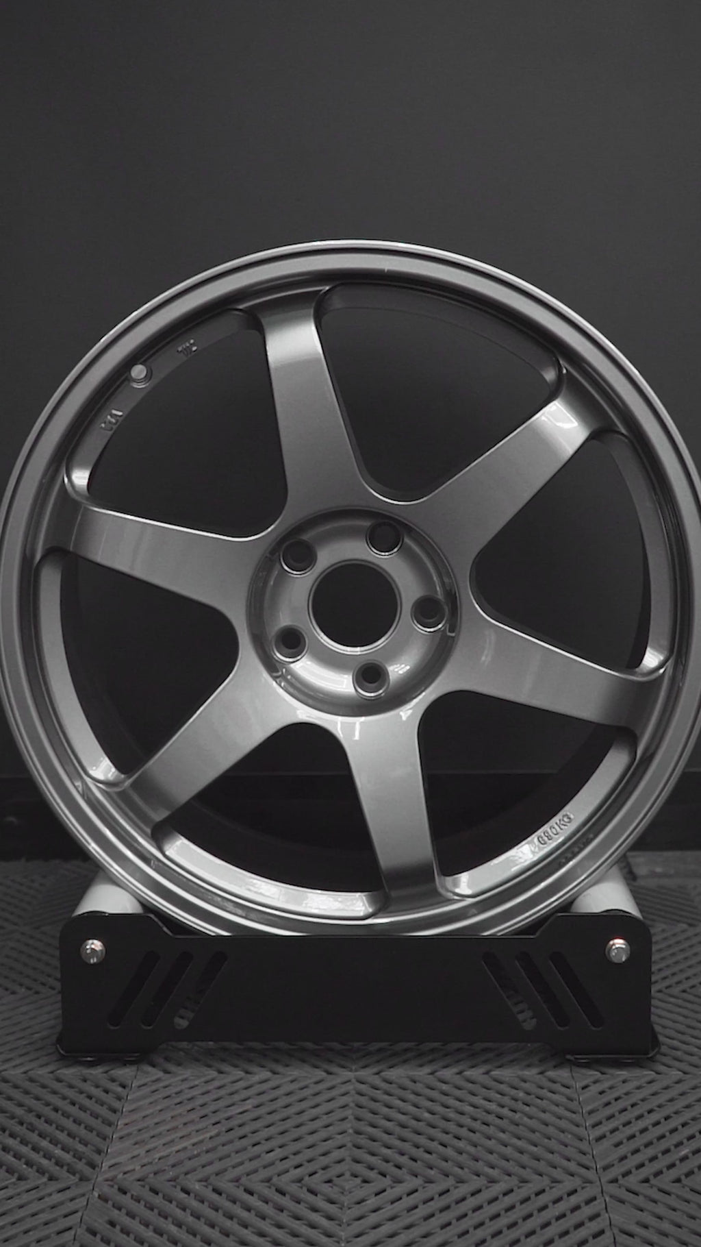 Rota GRID, 17 x 7.5 inch,4X108 PCD,ET25, SILVER